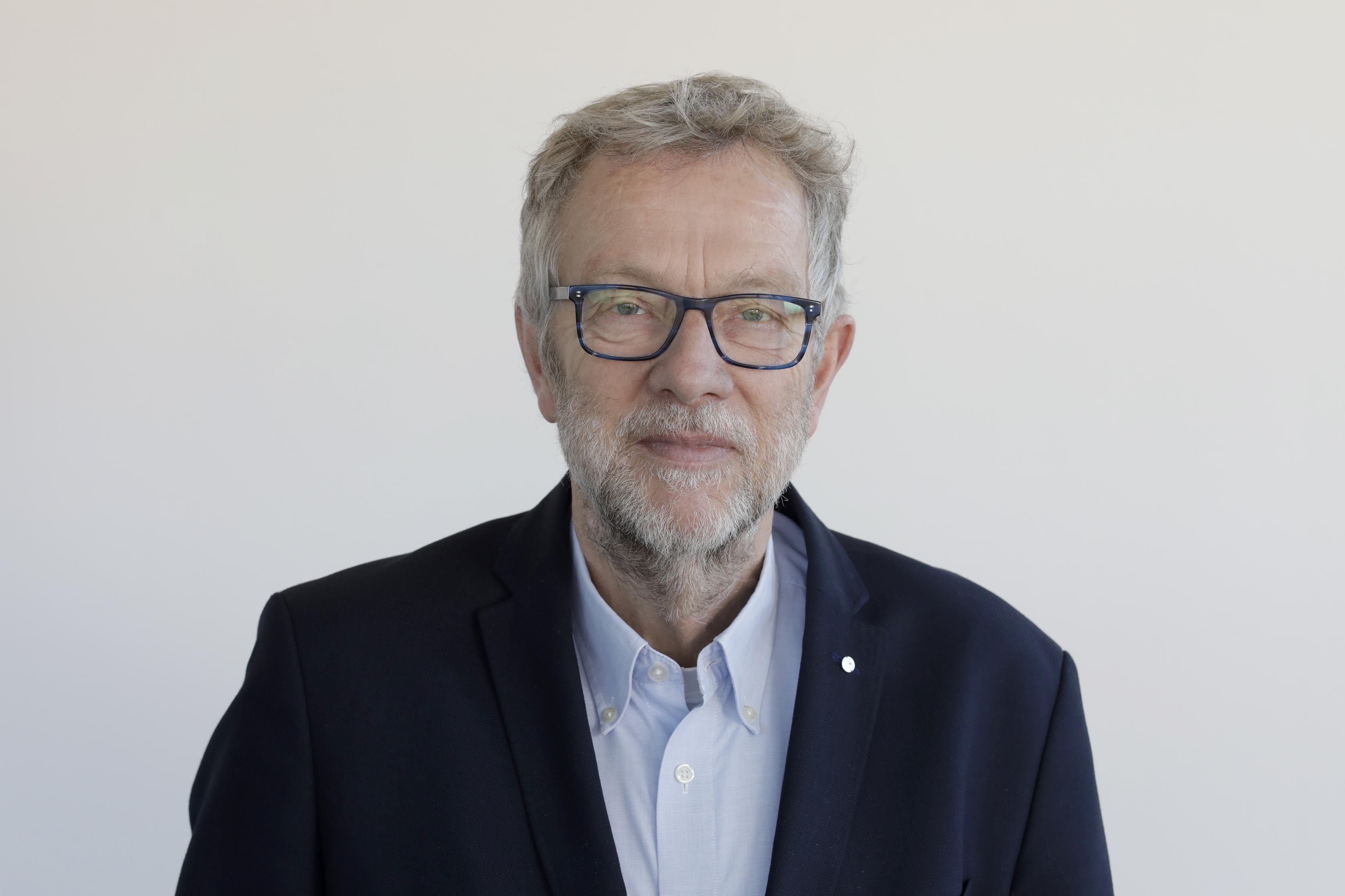 Dr. Christian Degenhardt